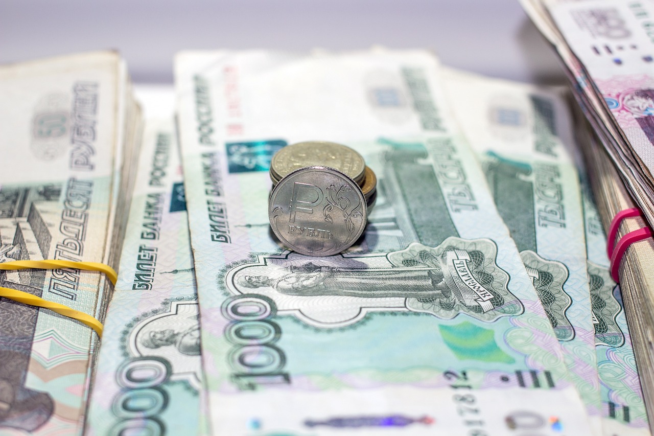peníze rubly