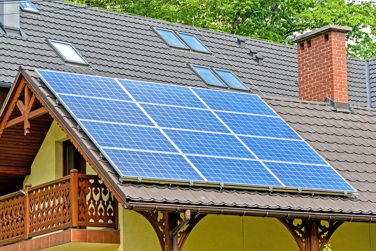 monokrystalický solární panel 